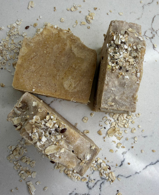 Bee Cozy — Oatmeal & Honey Bar